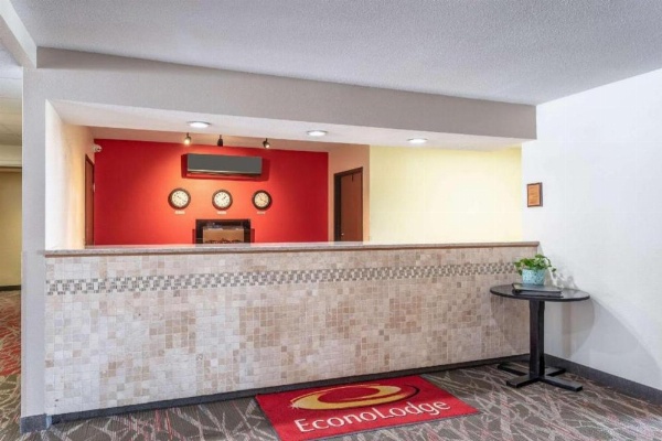 Econo Lodge Ithaca image 6